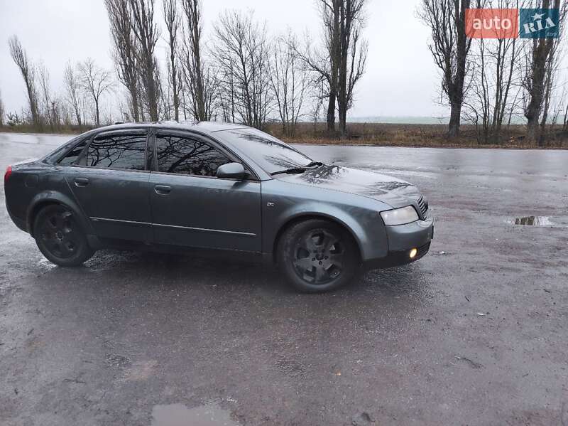 Седан Audi A4 2002 в Погребище