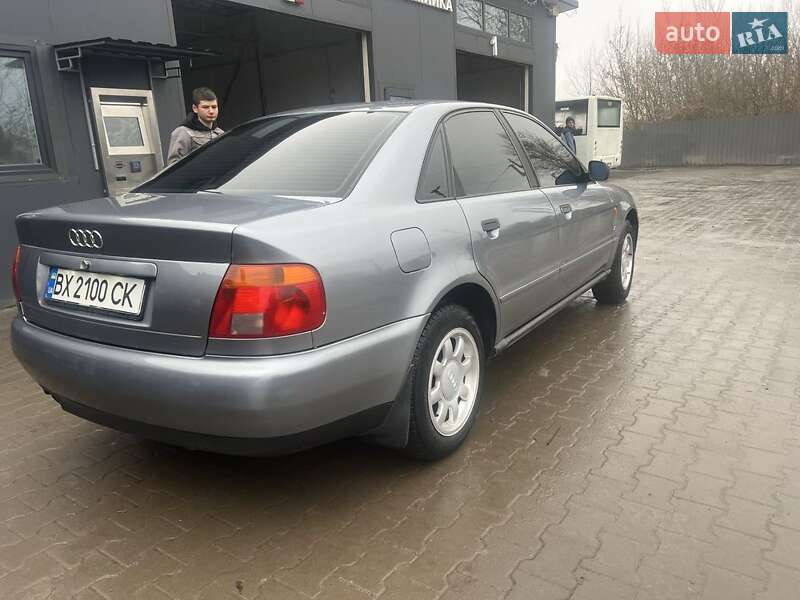 Седан Audi A4 1995 в Красилове фото 2 Седан Audi A4 1995 в Красилове