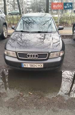 Седан Audi A4 1997 в Буче