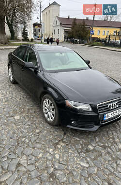 Седан Audi A4 2010 в Луцке