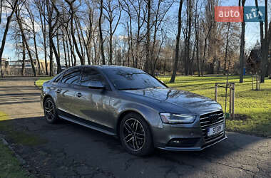 Седан Audi A4 2013 в Києві