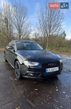Седан Audi A4 2015 в Звягеле