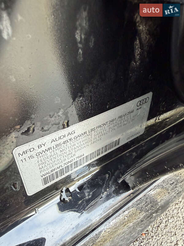 Седан Audi A4 2015 в Звягеле