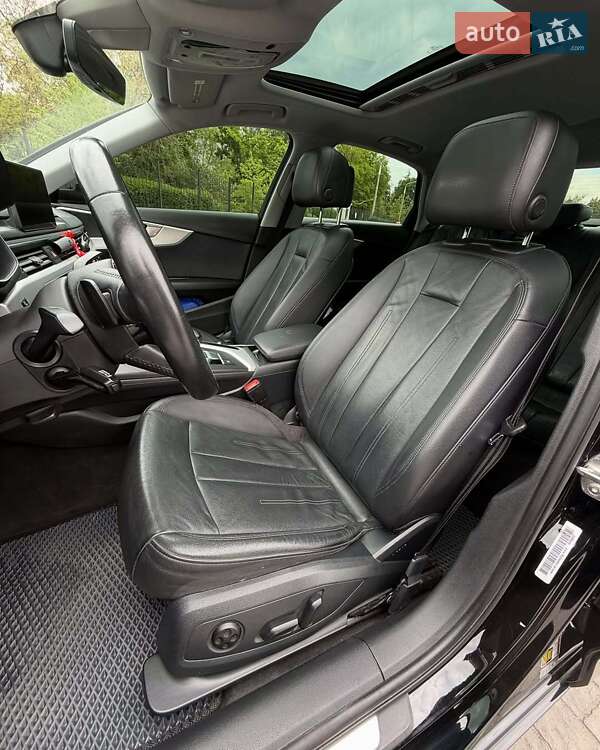 Седан Audi A4 2015 в Львове