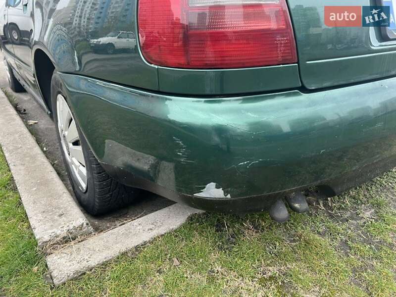 Седан Audi A4 2001 в Киеве