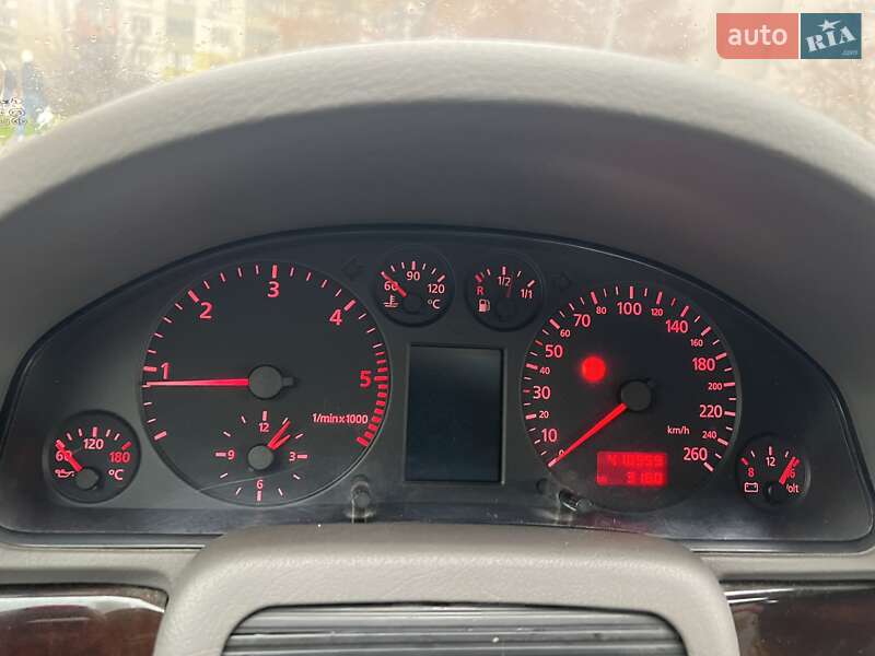 Седан Audi A4 2001 в Киеве