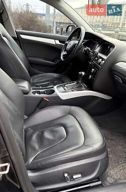 Седан Audi A4 2012 в Харькове