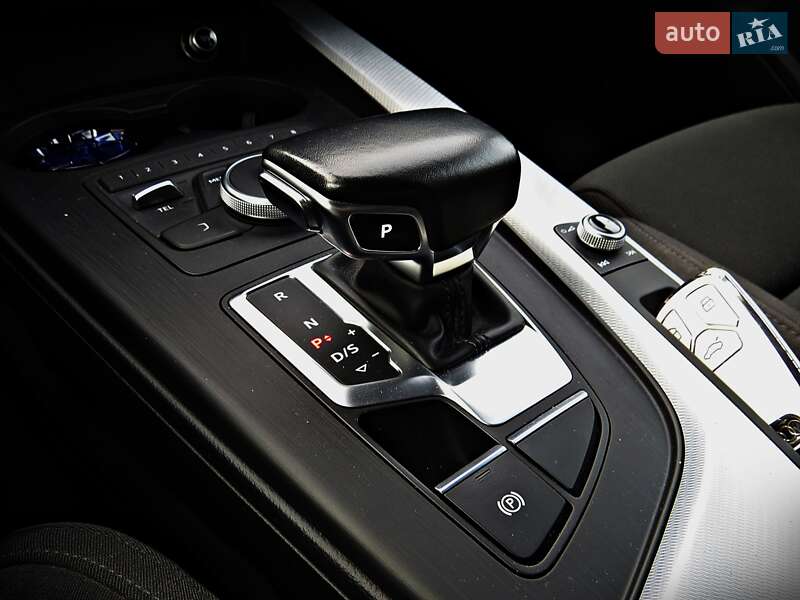 Универсал Audi A4 2018 в Черкассах