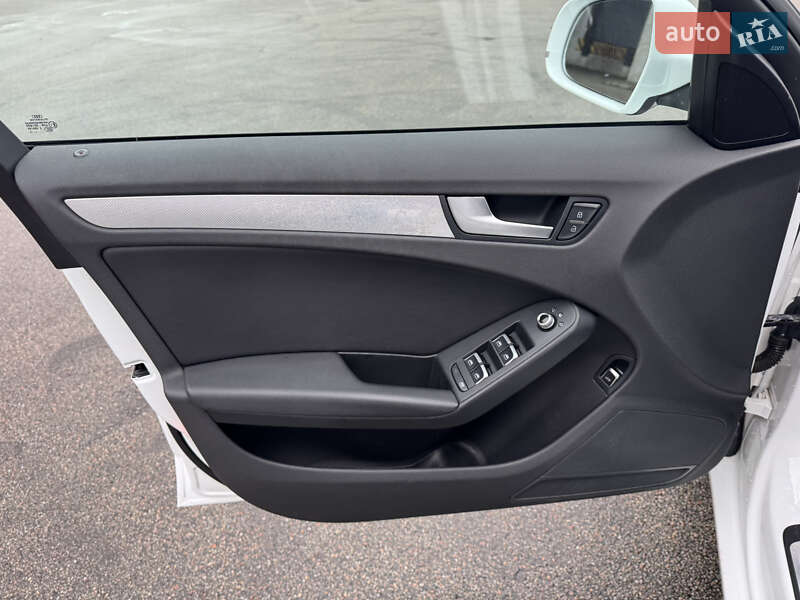 Седан Audi A4 2012 в Киеве фото 19 Седан Audi A4 2012 в Киеве