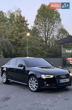 Седан Audi A4 2013 в Ивано-Франковске
