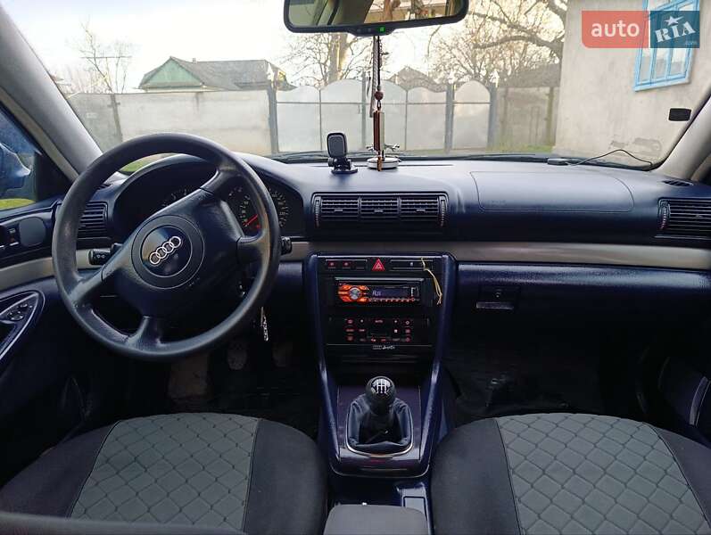 Седан Audi A4 2000 в Кельменцах фото 5 Седан Audi A4 2000 в Кельменцах