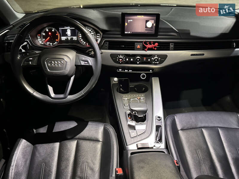 Универсал Audi A4 2019 в Львове