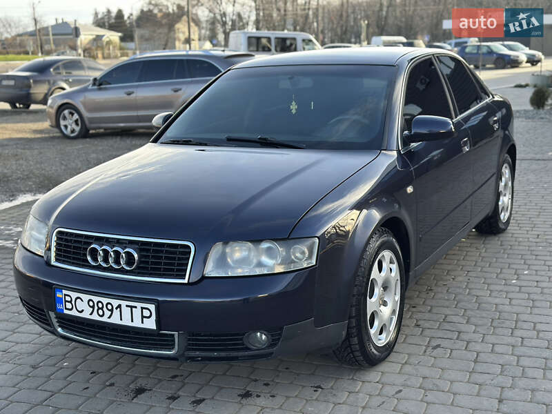 Седан Audi A4 2002 в Снятине фото Седан Audi A4 2002 в Снятине