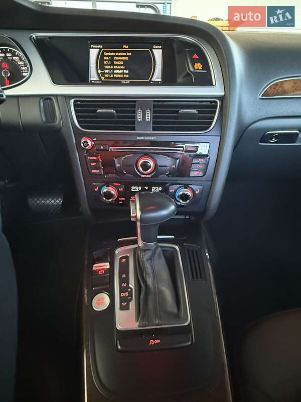 Седан Audi A4 2015 в Харькове