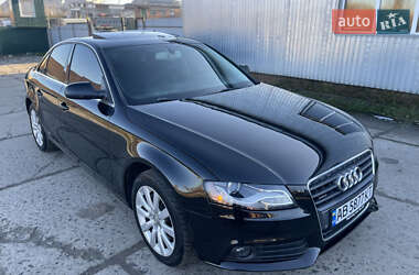 Седан Audi A4 2010 в Виннице