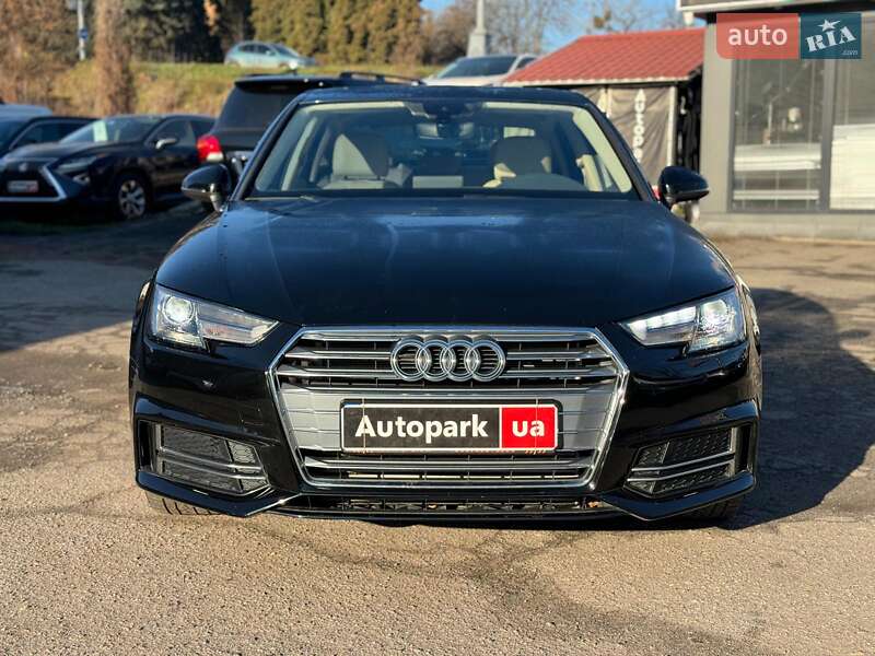 Седан Audi A4 2018 в Виннице