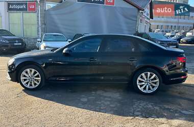 Седан Audi A4 2018 в Виннице