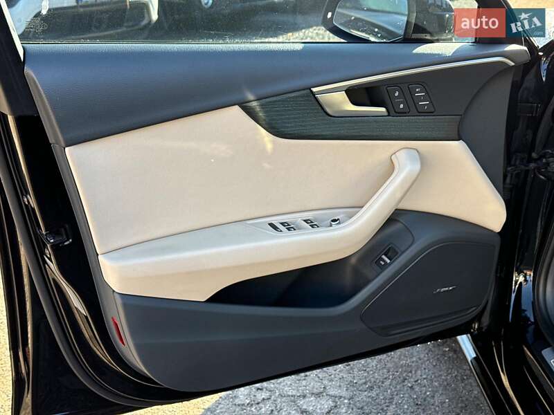 Седан Audi A4 2018 в Виннице