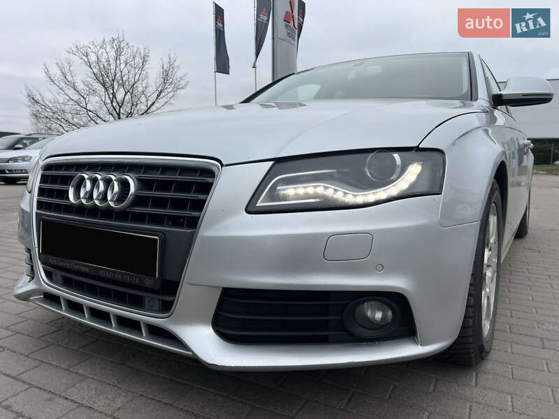 Седан Audi A4 2009 в Киеве