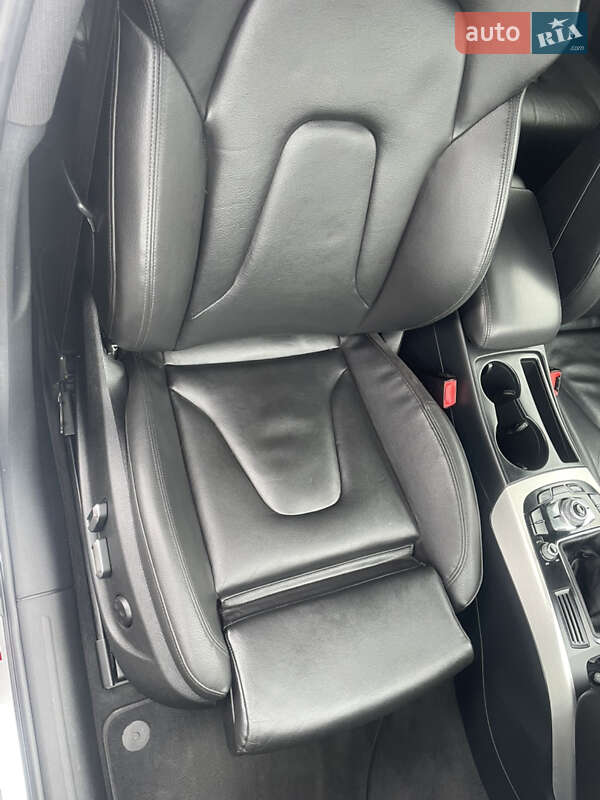 Седан Audi A4 2014 в Луцке