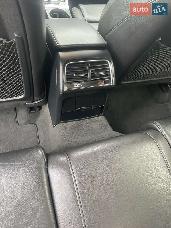 Седан Audi A4 2014 в Луцке