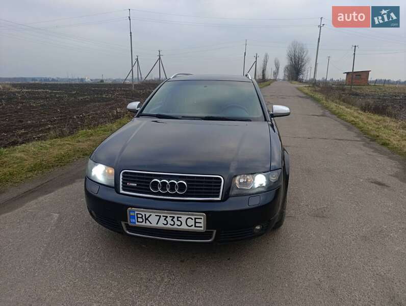 Универсал Audi A4 2004 в Заре