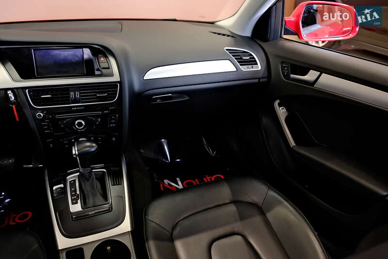 Седан Audi A4 2014 в Одесі