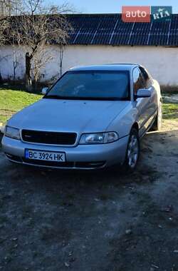 Седан Audi A4 1996 в Бориславі