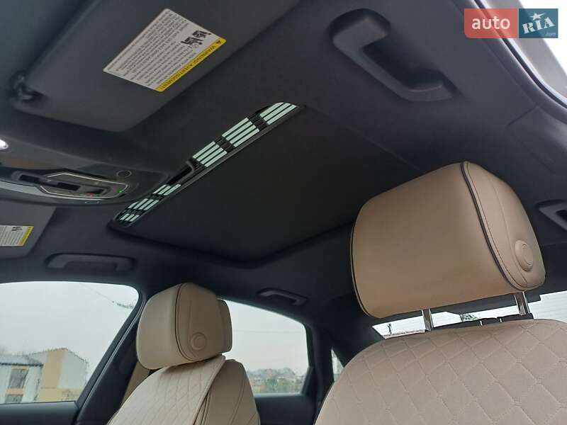 Седан Audi A4 2022 в Ужгороде