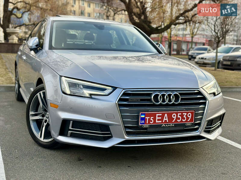 Седан Audi A4 2018 в Киеве