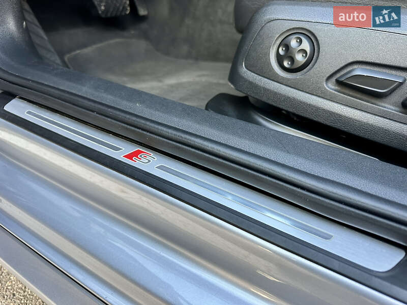 Седан Audi A4 2018 в Киеве