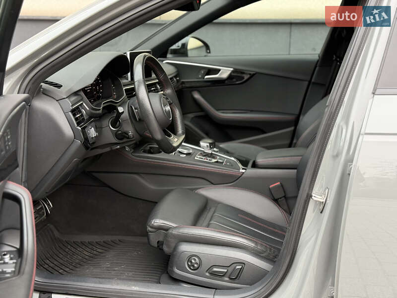 Седан Audi A4 2018 в Ирпене