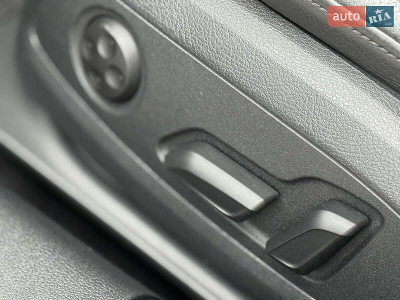 Седан Audi A4 2018 в Ирпене