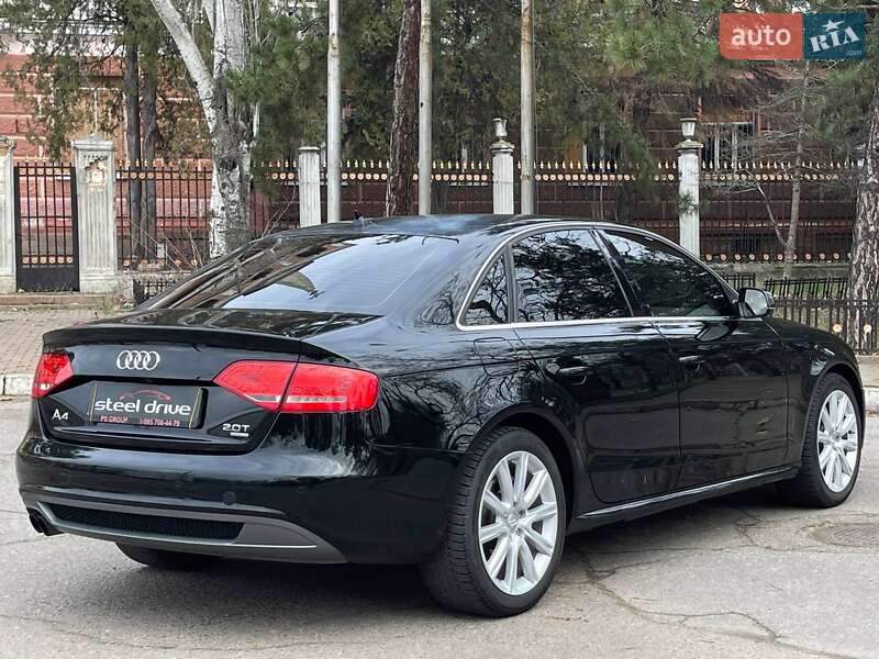 Седан Audi A4 2011 в Николаеве