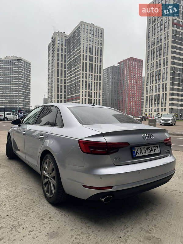 Седан Audi A4 2016 в Киеве