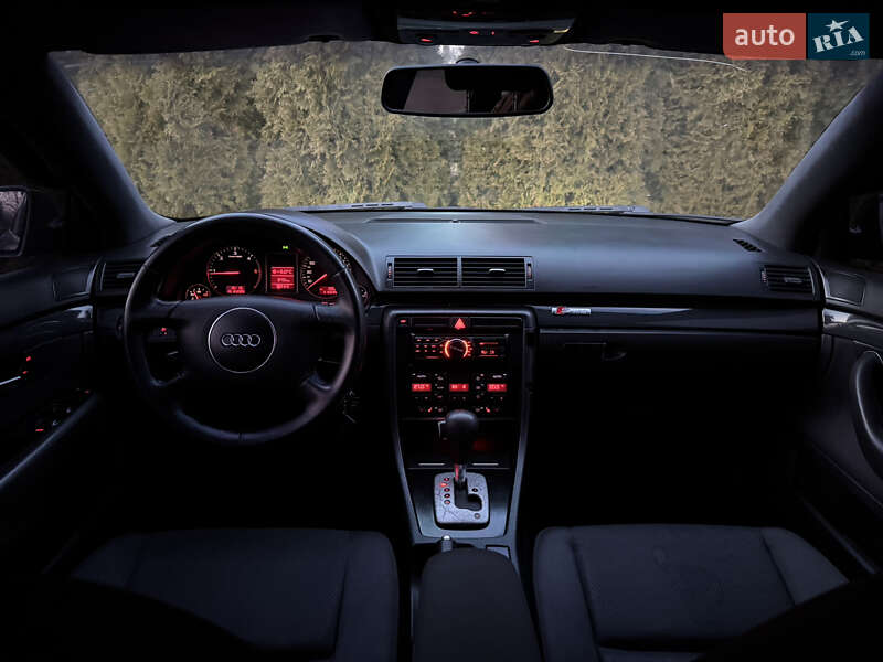 Седан Audi A4 2002 в Хмельницком