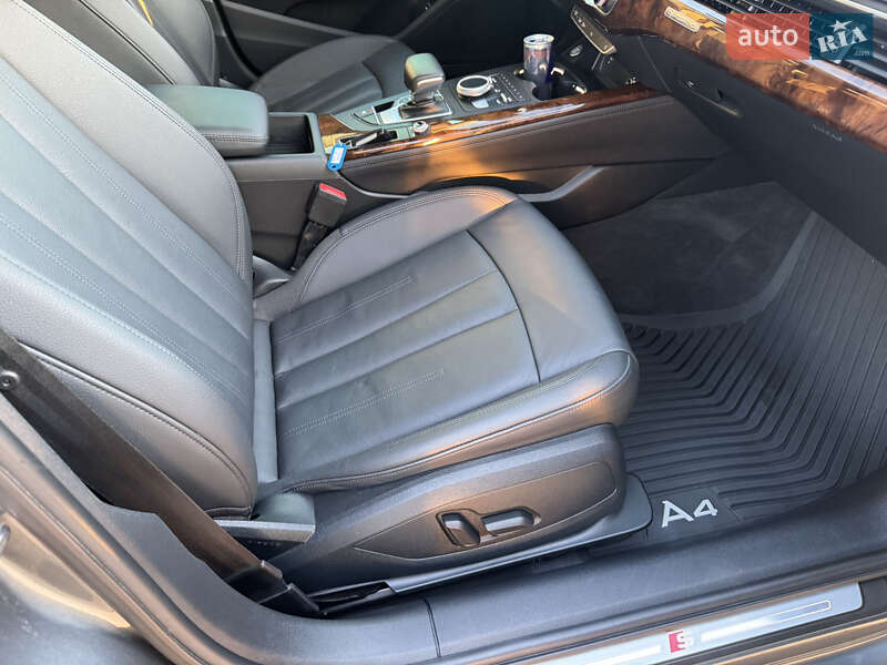 Седан Audi A4 2019 в Бучаче