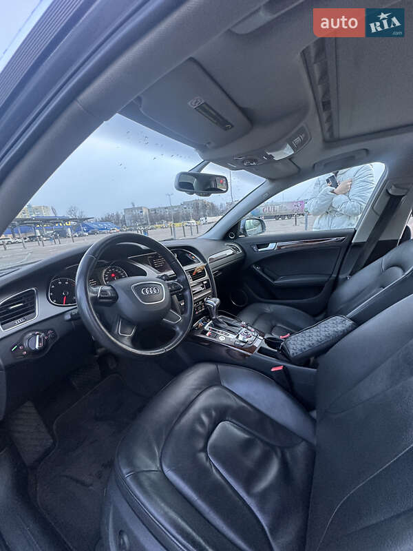 Седан Audi A4 2013 в Люботині