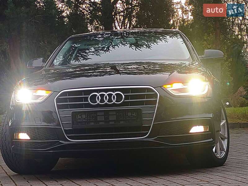 Седан Audi A4 2013 в Дрогобыче