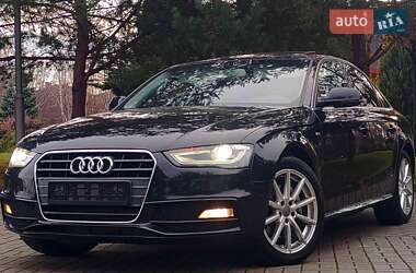 Седан Audi A4 2013 в Дрогобыче