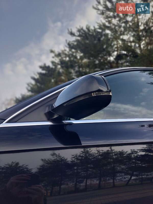 Седан Audi A4 2013 в Дрогобыче