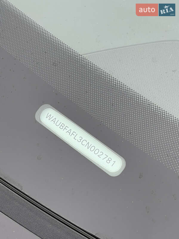 Седан Audi A4 2011 в Одессе