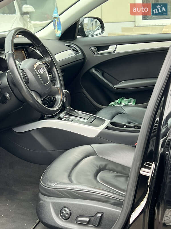 Седан Audi A4 2011 в Одессе