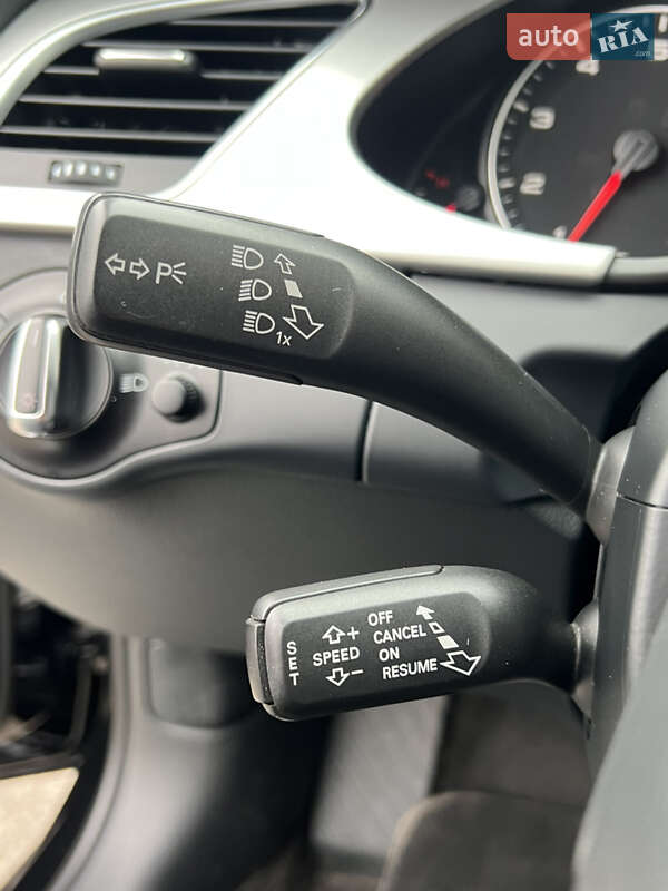 Седан Audi A4 2011 в Одессе