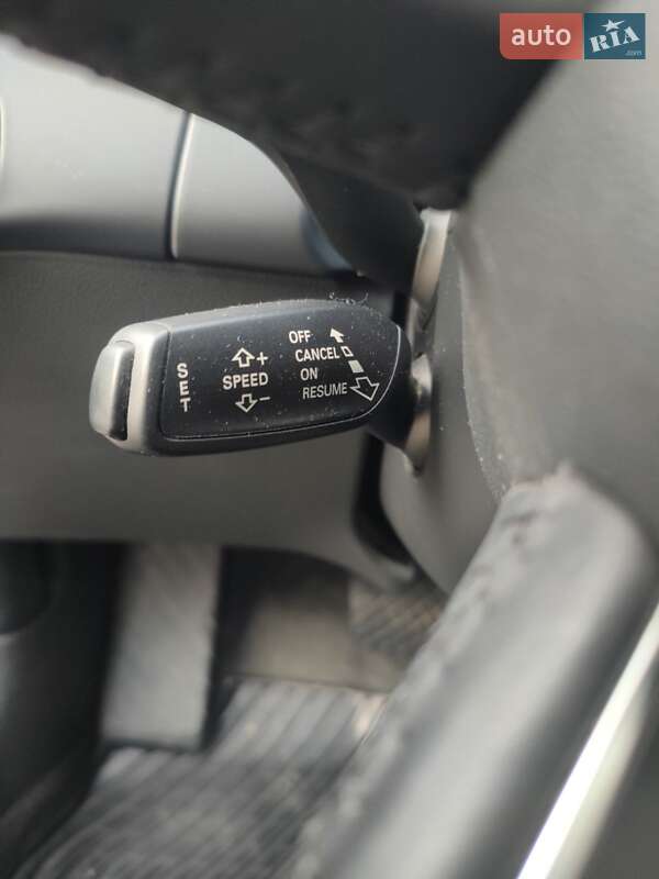 Седан Audi A4 2013 в Дрогобыче