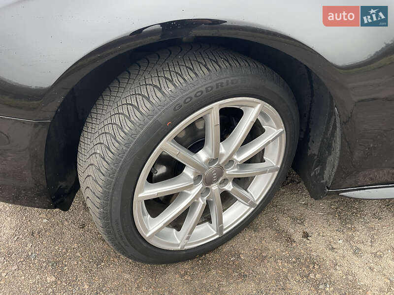 Седан Audi A4 2014 в Барышевке