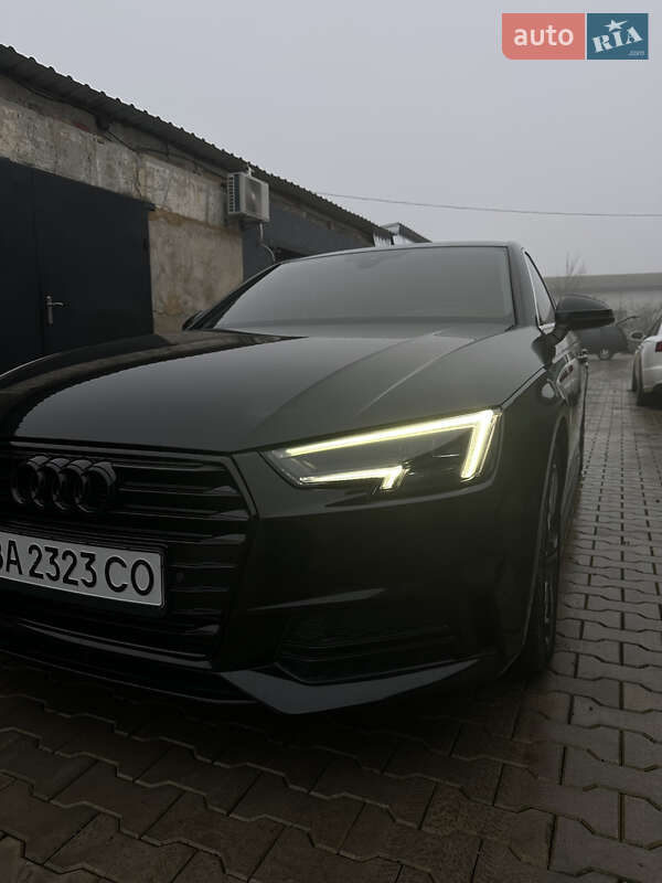 Седан Audi A4 2016 в Долинской