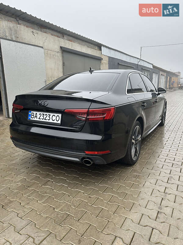 Седан Audi A4 2016 в Долинской