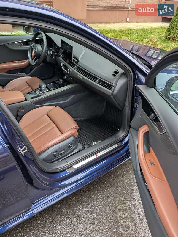 Седан Audi A4 2020 в Чернигове