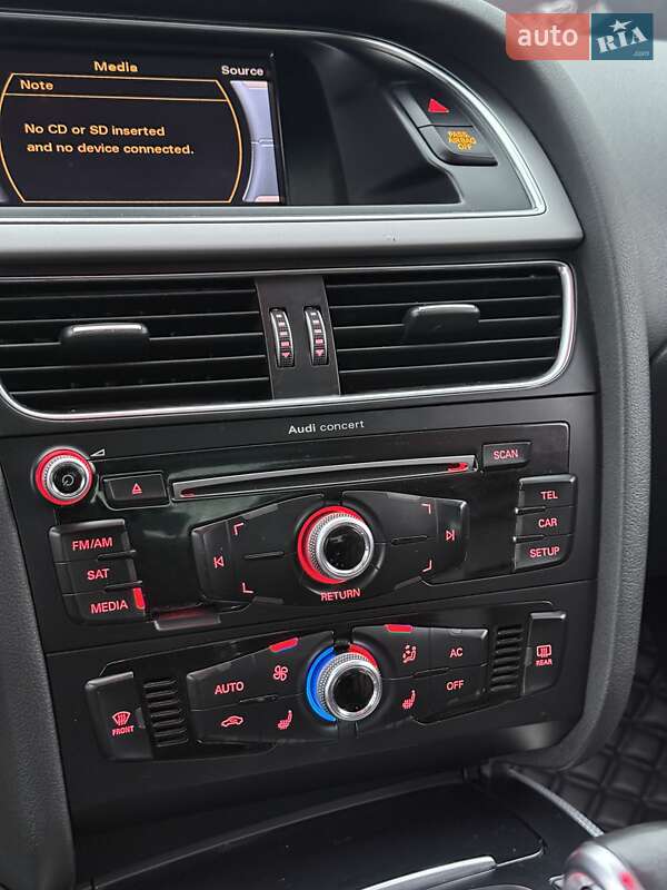 Седан Audi A4 2012 в Сумах